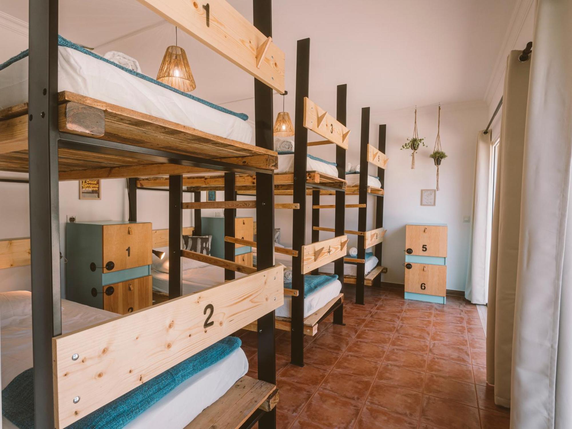 Hostel Cliff Surf House A dos Cunhados Zewnętrze zdjęcie