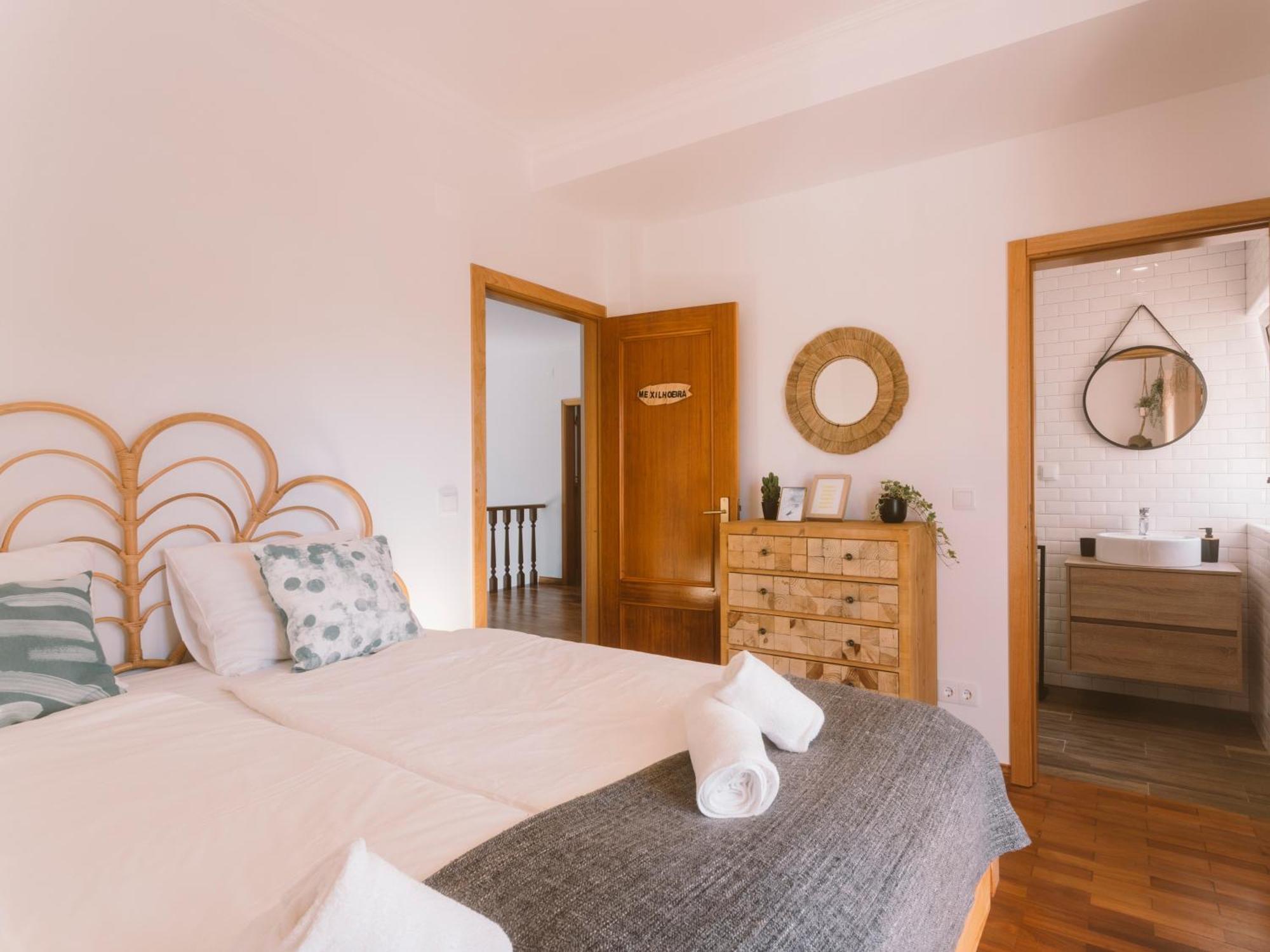 Hostel Cliff Surf House A dos Cunhados Zewnętrze zdjęcie
